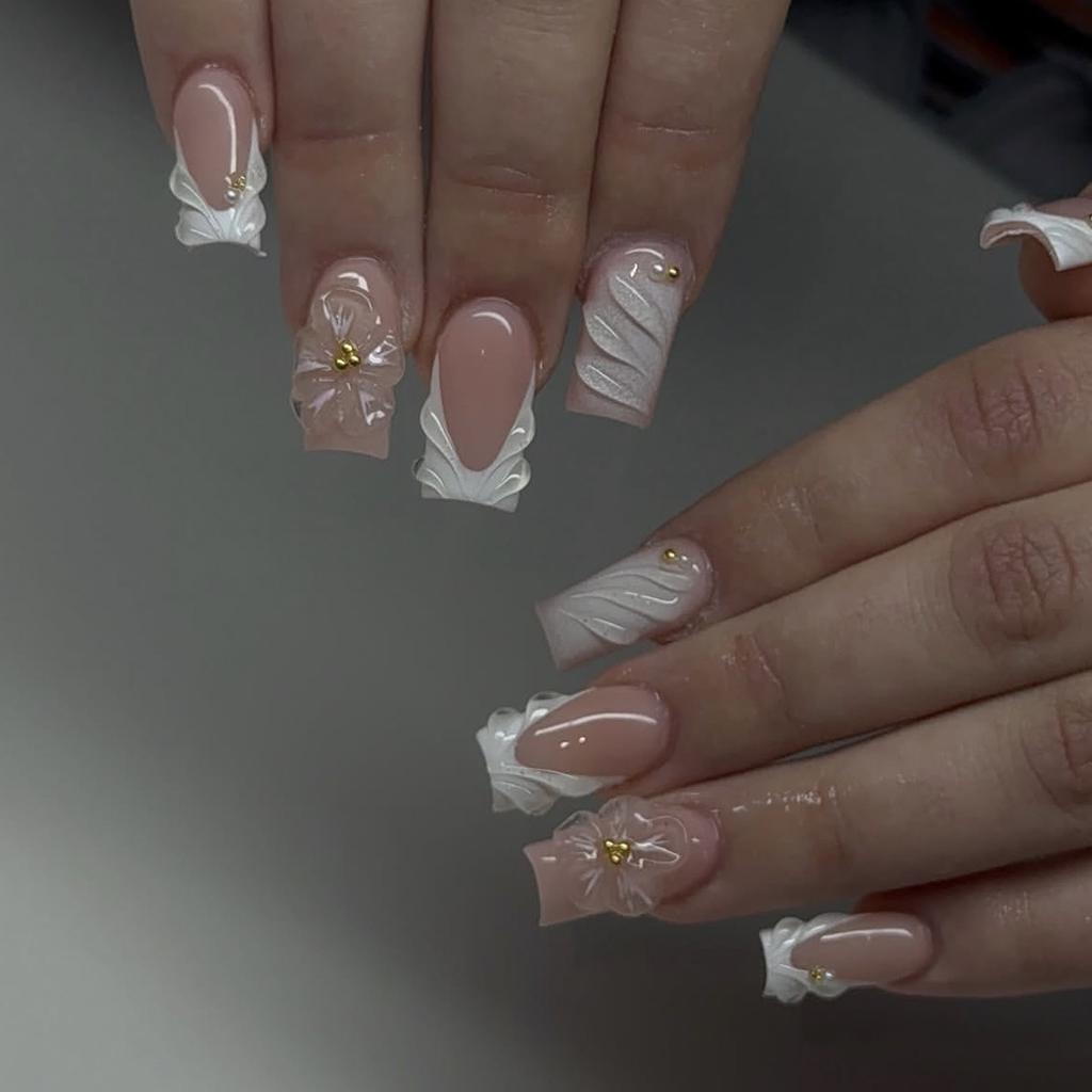 24PCS Frenh Press on Nails 3D Flowers with Leopard Print Medium Square False Nails for Women Golden Patterns Fake Nails Tips Art