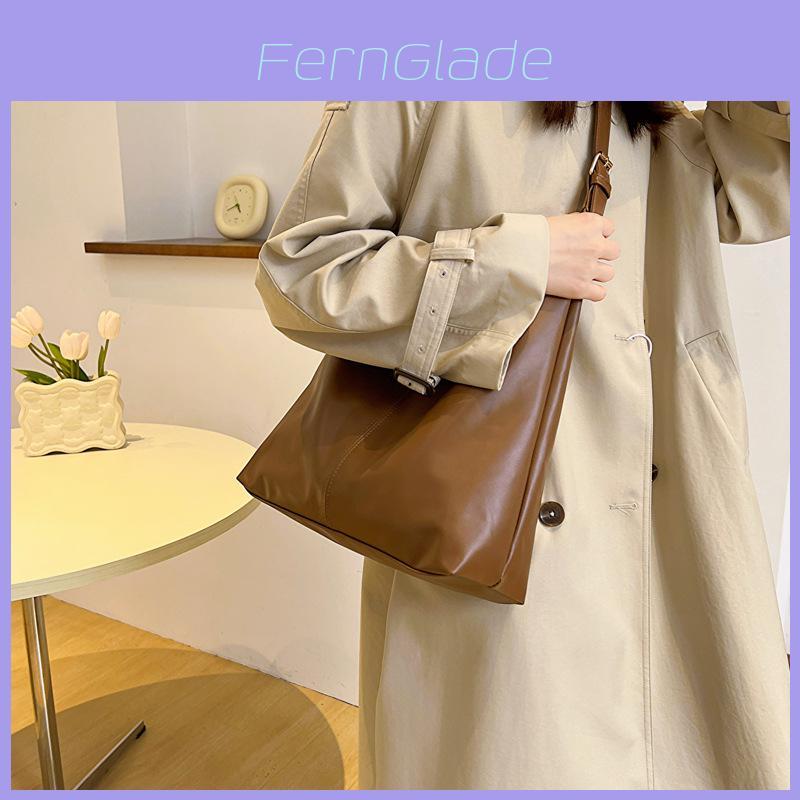 Large Capacity Trendy Solid Color Women's Bag 2023 Autumn New Fashion Street Style Shoulder Crossbody Commuter Tote Bag