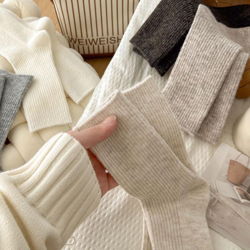 Einfarbige Warme Wollsocken für Damen mit Feinen Streifen und College-Stil, Verdickt für Herbst und Winter