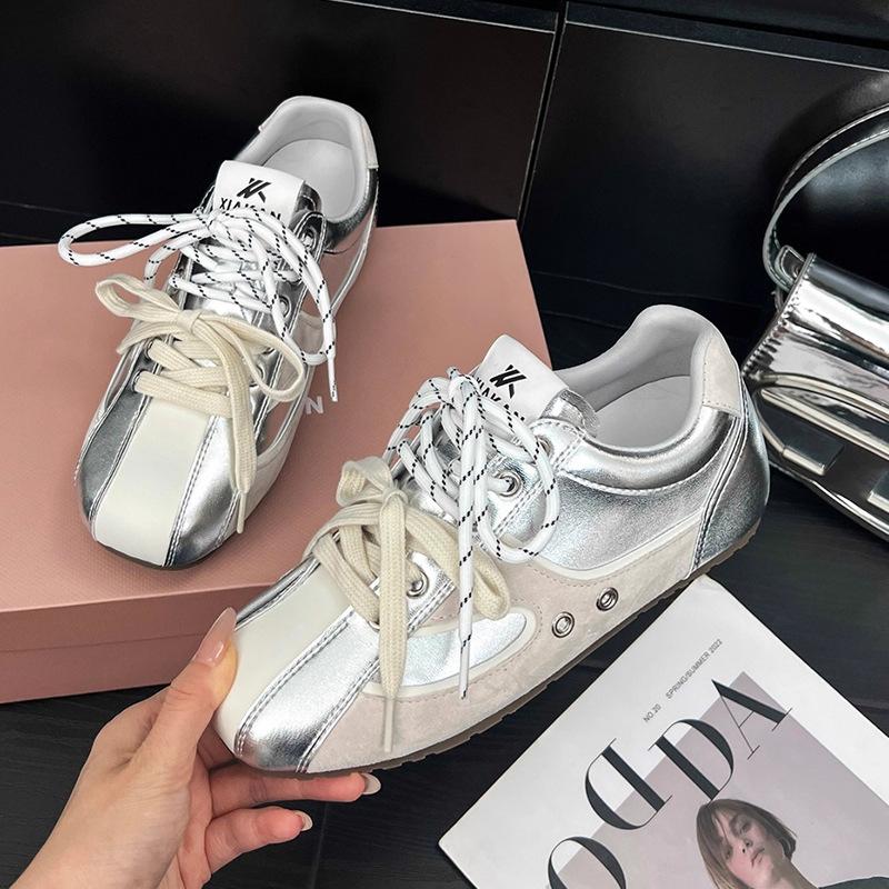 Niche silver German training shoes are great-looking shoes for women's 2025 new popular leisure sports Forrest Gump flat white shoes