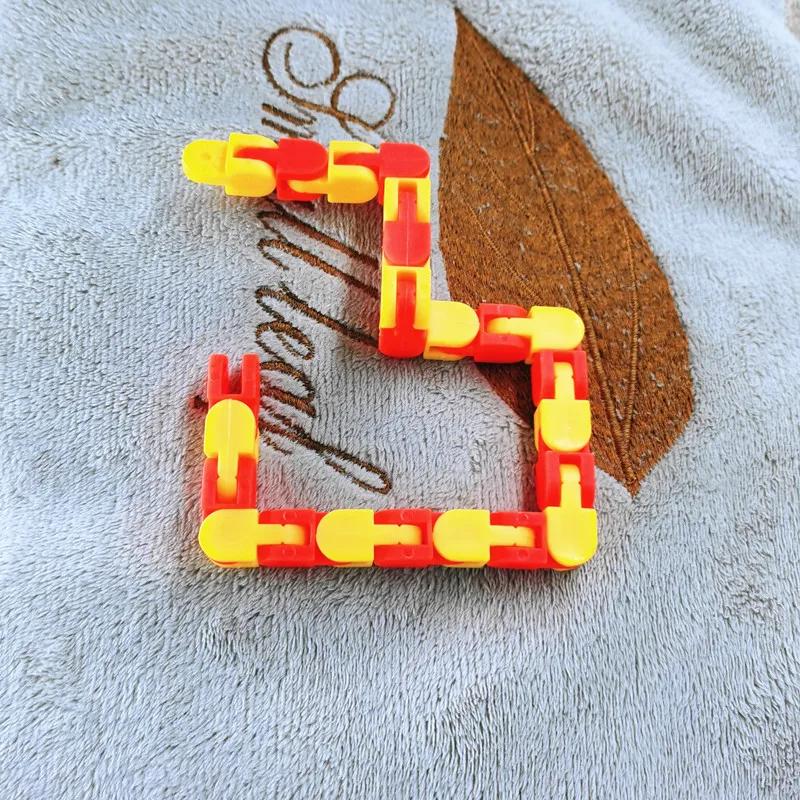 24 Abschnitte Warcky Tracks Faltbare Kettenbahn Gadgets Anti-Stress-Spielzeug Kinder Erwachsene Stressabbau Geschenk Zappelspielzeug Sensorisches Spielzeug