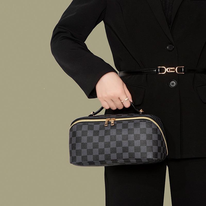 Vintage Style Pattern Makeup Bag for Women, Large Capacity, Fashionable and Versatile Portable Toiletry Bag, Cosmetic Handbag