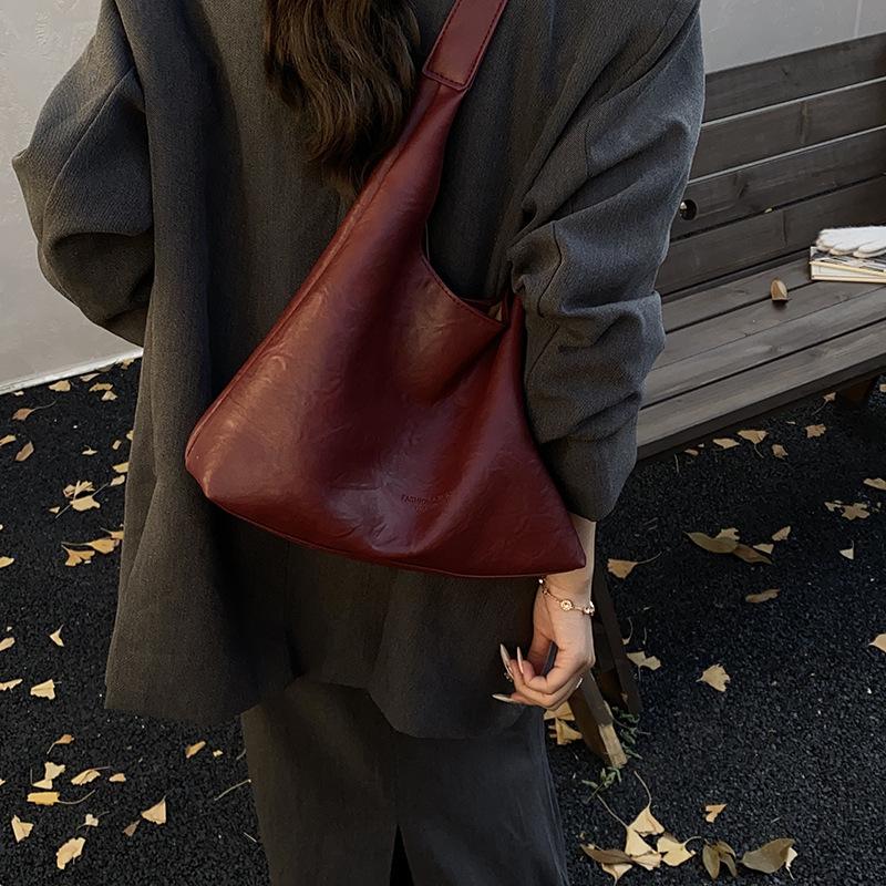 Premium texture large-capacity bag women's 2025 autumn and winter new Maillard relaxation casual shoulder tote bag