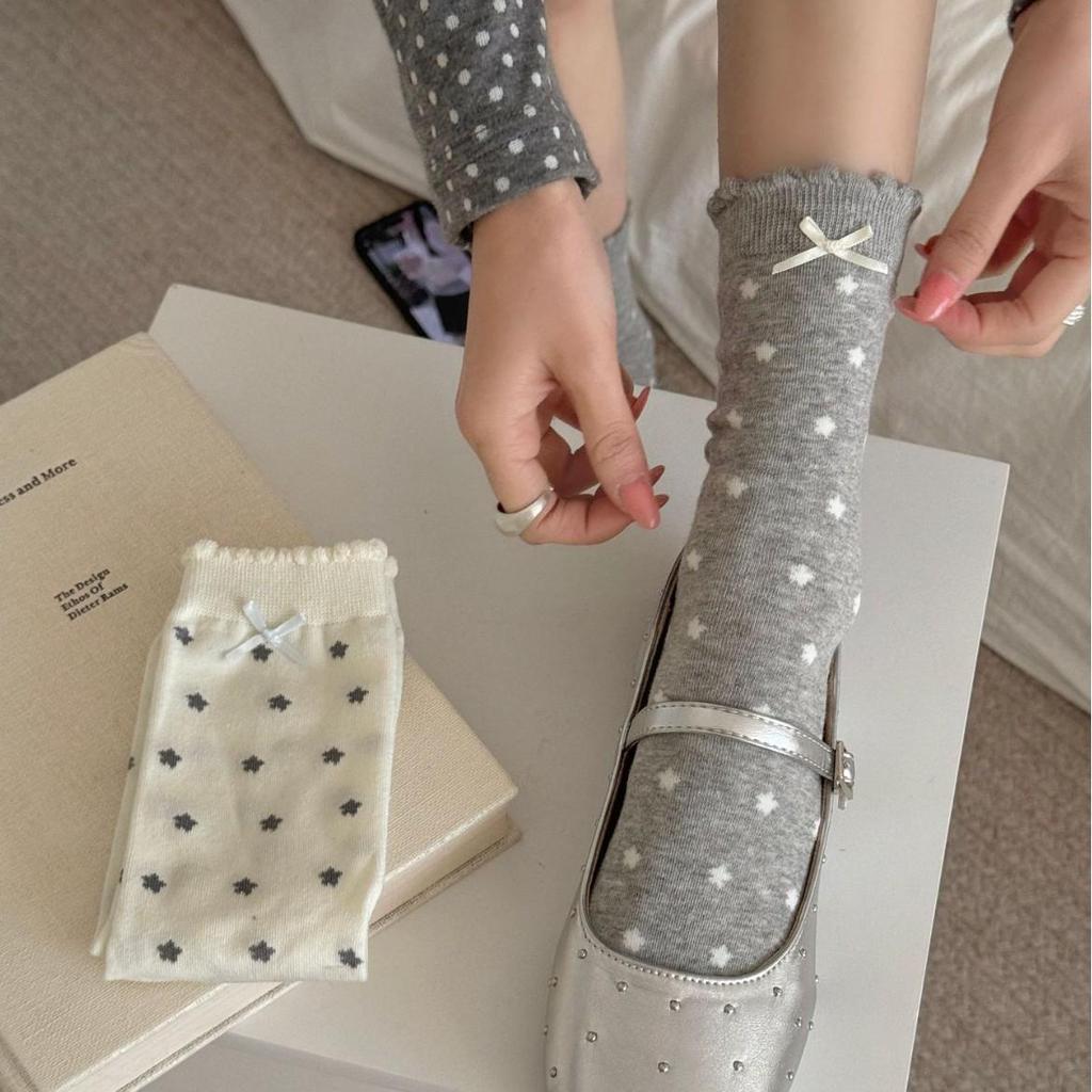Koreanische Knöchelsocken mit Schleife und Sternen in Grau und Weiß für Frühling/Sommer