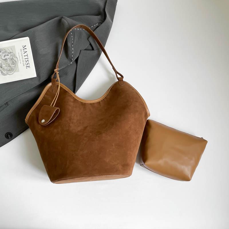 Large capacity tote bag women s autumn new retro style fashion shoulder bag niche big bag women