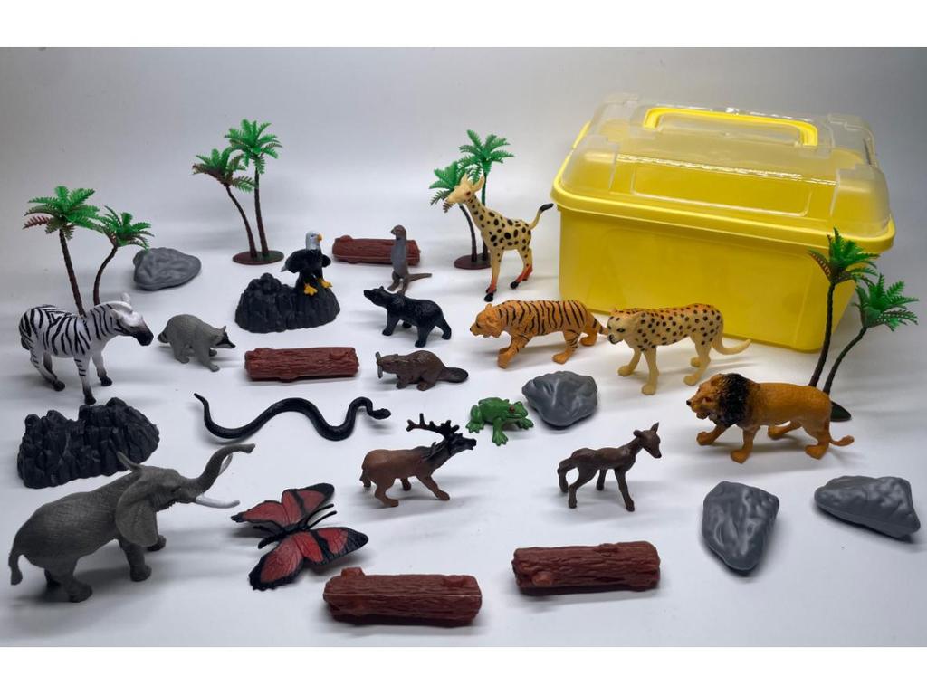 Durable Eco-friendly Dinosaur Simulation Model for Parent-Child Play