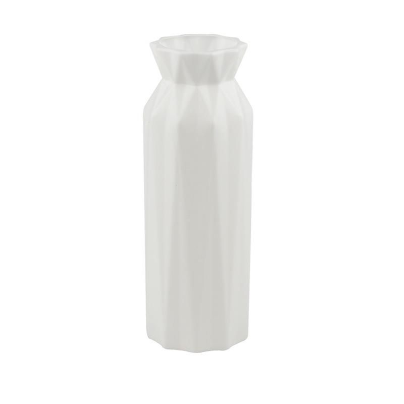 Nordic Style Round Plastic Vase - Fashionable, Simple, Anti-Fall Porcelain Imitation for Home Decoration and Flower Arrangements.
