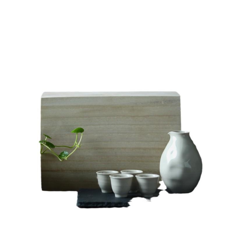Minimalist Ceramic Sake Set With Pourer Small Cups Japanese Style Drinking Experience
