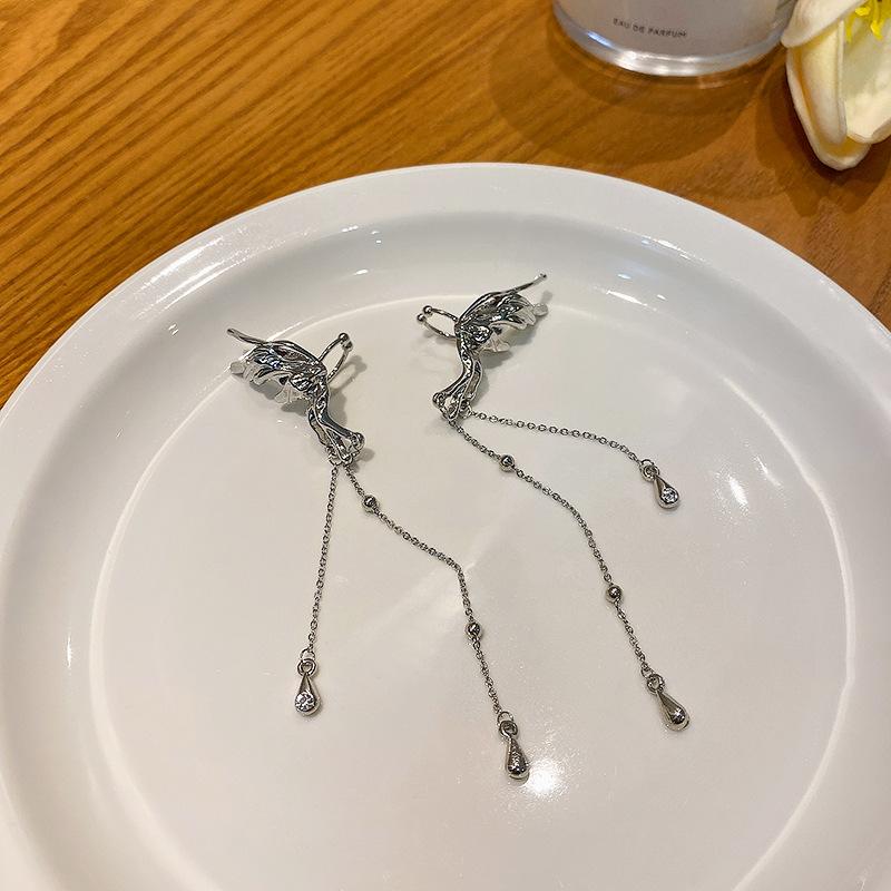 Metal Wind Butterfly Fringed Earclips Women's Pierless Earrings Spice Girls Same Earrings