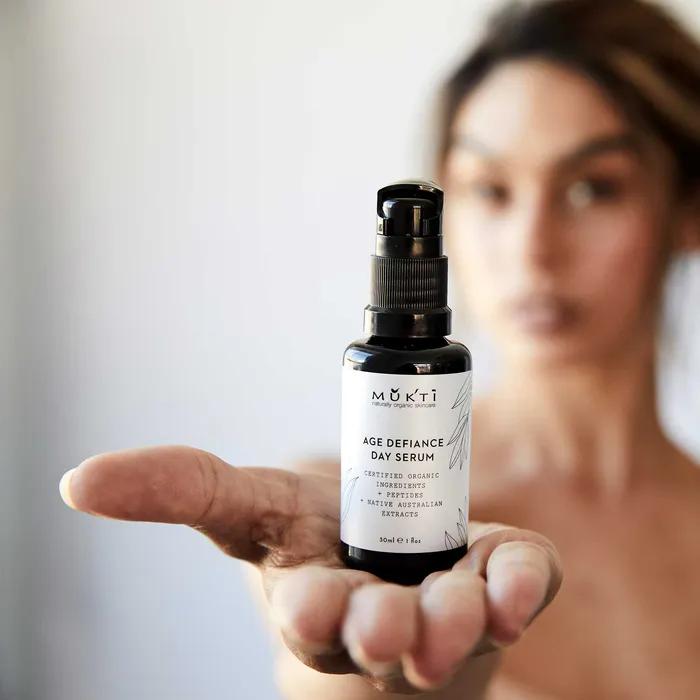 Age Defiance Day Serum 30ml