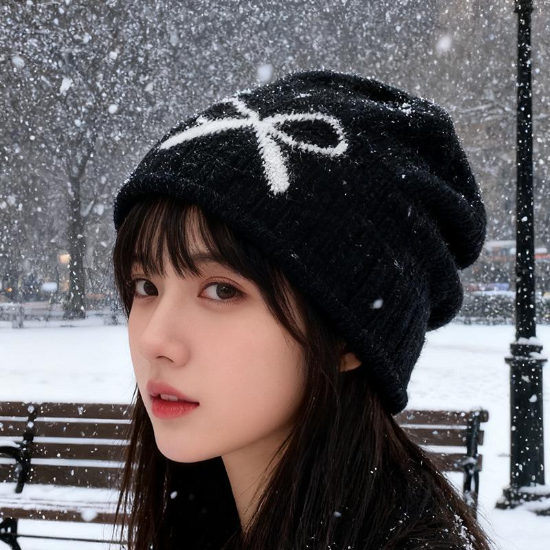 Women's autumn and winter hats, crimped warm knitted hats, ear protectors, cold-proof pullovers, and headcaps for men