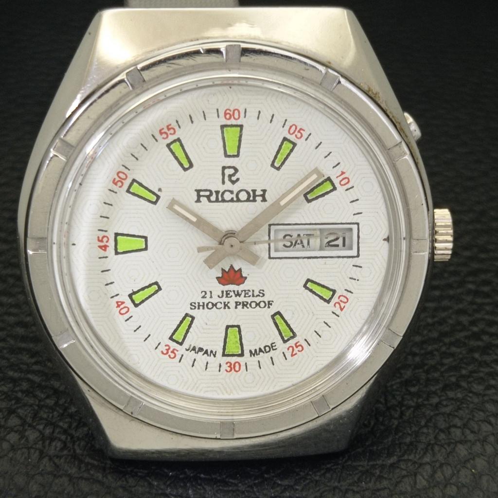AUTOMATIC VINTAGE RICOH R31 JAPAN MENS WHITE COLOR DIAL WATCH a701933-5 R207-a701933