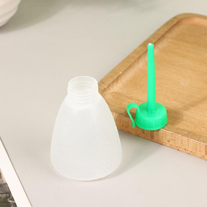 1Pc Oil Liquid Can Pump Oiler 60Ml Plastic Bottle For Old-Fashioned Household Industrial Flat Lockstitch Sewing Machine