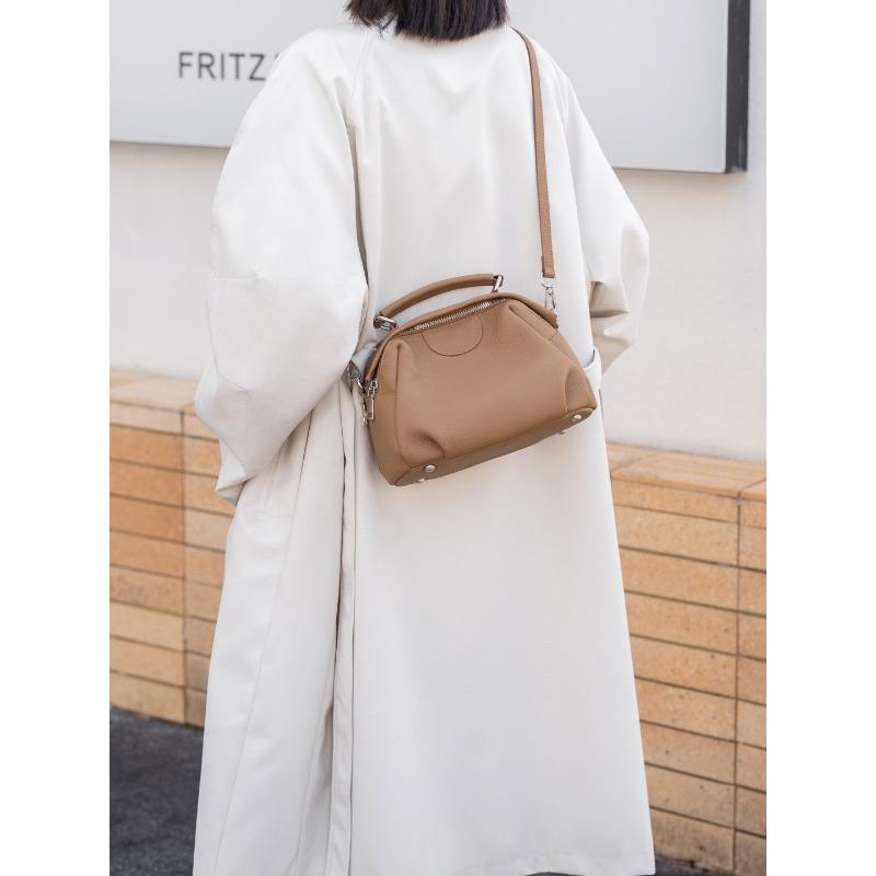 

Высококачественная кожаная сумка для женщин, модная сумка для поездок на работу, мягкая кожаная сумка через плечо, сумка через плечо для матери Width 25 * Height 19 * Thick 12CM