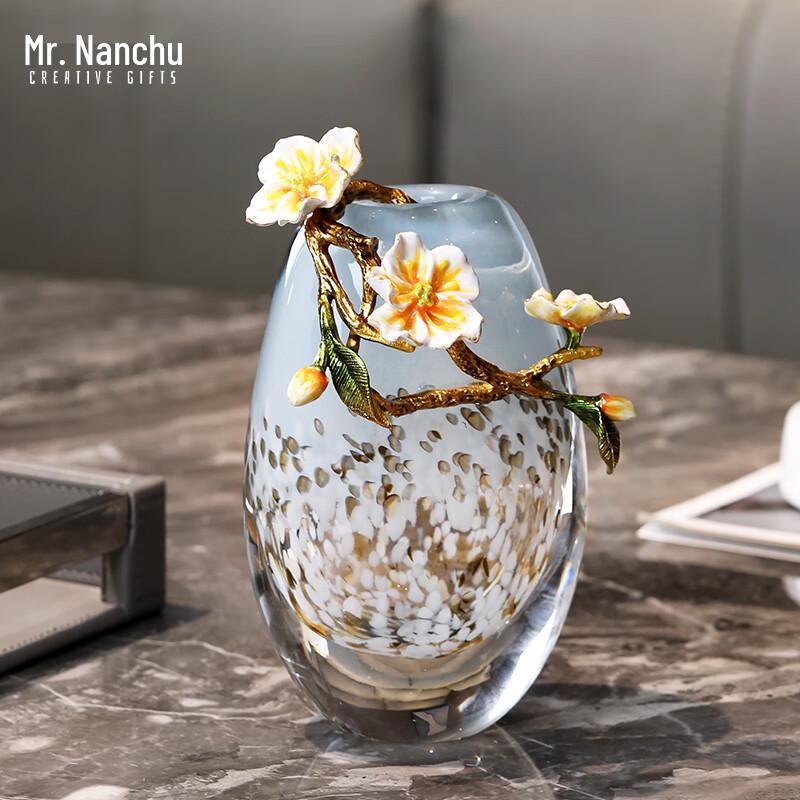 Luxury Enamel Snow Wave Glass Vase