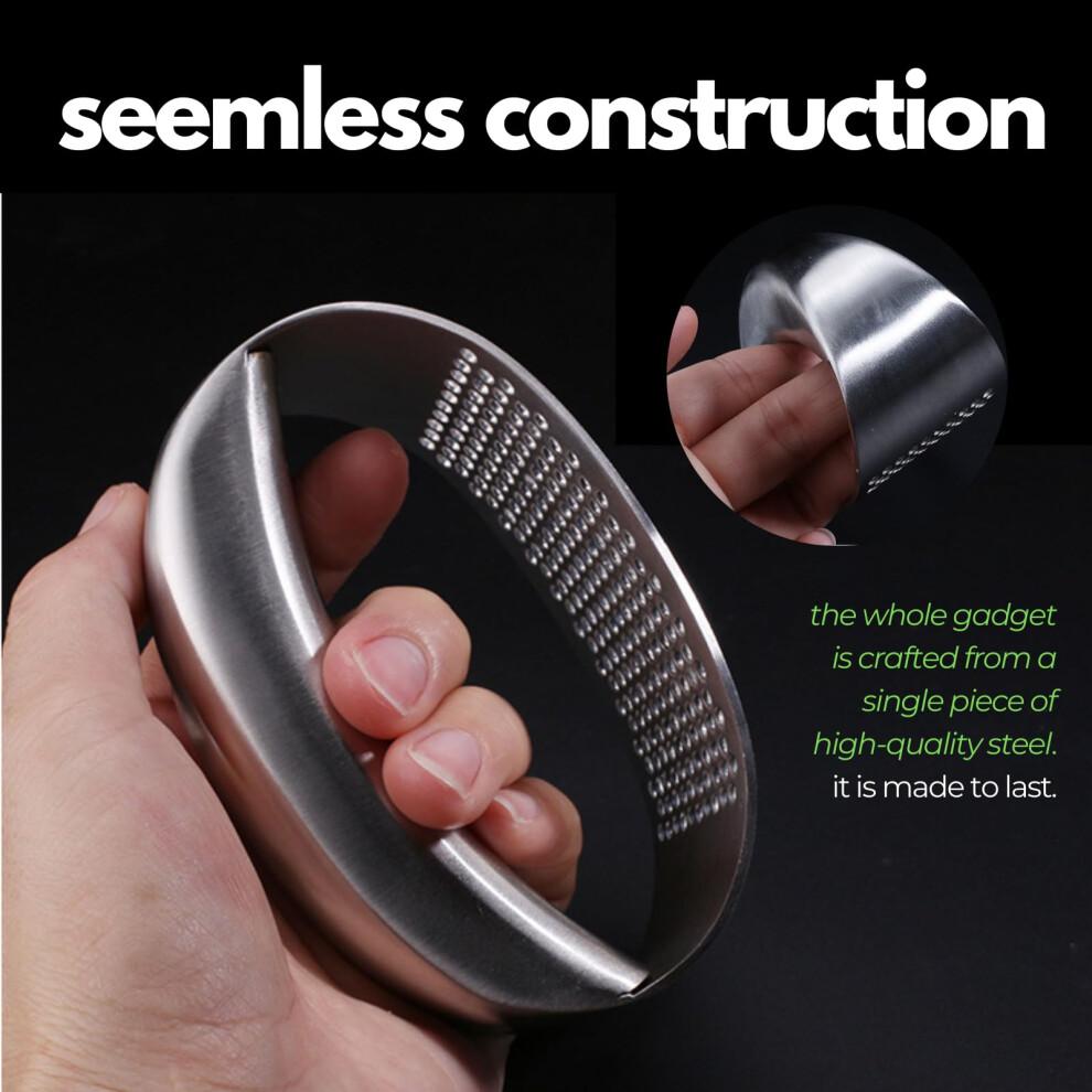 Premium 18/8 Stainless Steel Garlic Press Rocker, 100% Anti-Rust Dishwasher Safe Garlic Crusher with Silicone Garlic Peeler, Easy-to-Clean Mincer
