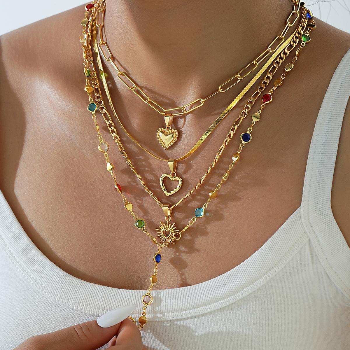 

4Pcs/Set Simple Heart Pendant Choker Necklace For Women Trendy Colorful Crystal Chain Christian Daily Wear Jewelry Accessories