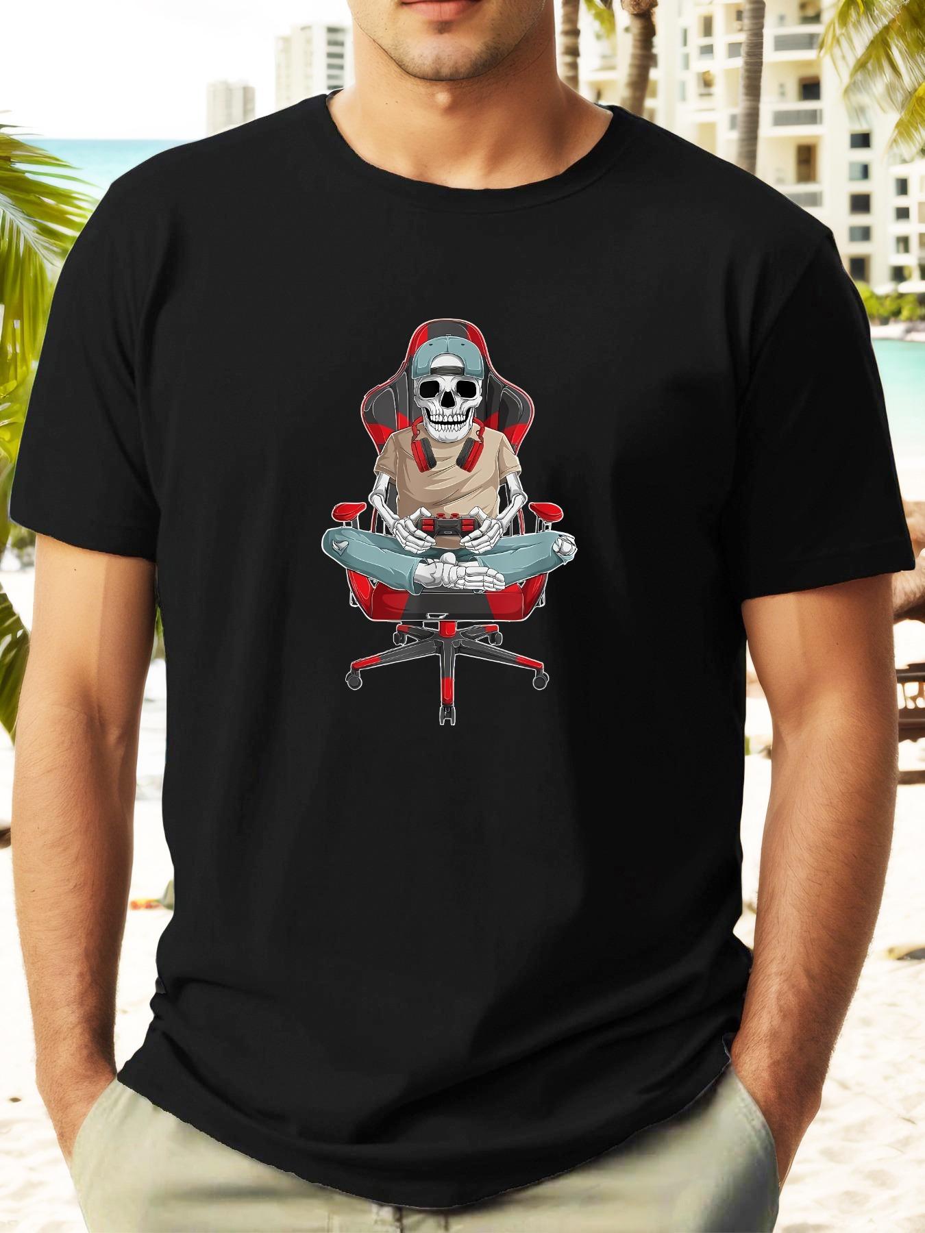 Skull Gaming Graphic T-shirt - Vibrant Red & Black Design M
