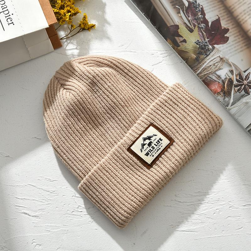 

Мужская осенне-зимняя теплая вязаная ветрозащитная шапка-пуловер из бархатной шерсти и чистого хлопка бежевый