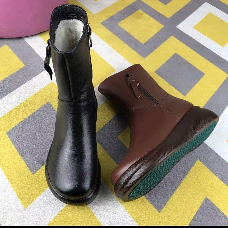 Flat-bottomed Medium Tube Short Boots Women's 2025 Winter New Round Head Simple High-end Extra-thick Ultra-light Thick-soled Thick-soled Velvet