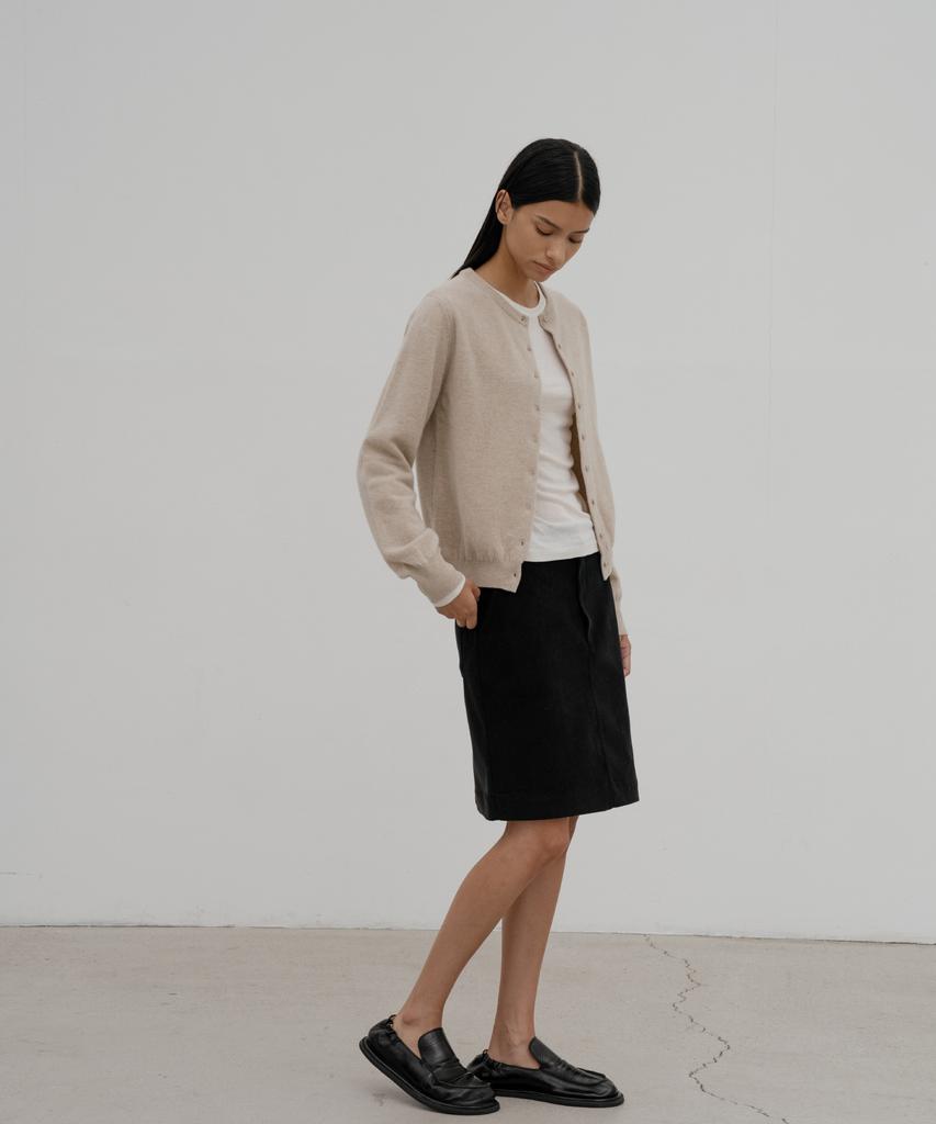 DENOAH Diso Round Cardigan (Beige)