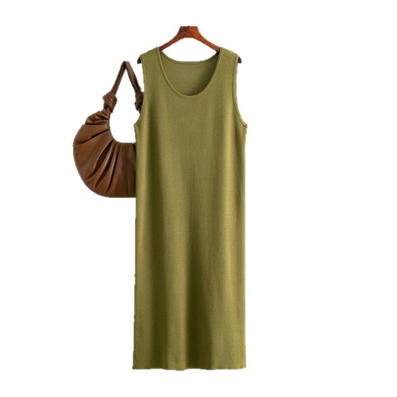 A Large-sized Women's Sleeveless Dress for Summer, A New Solid-color Casual Round-neck Long Skirt with A Base Layer