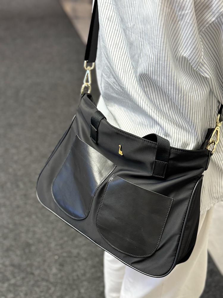 Geantă Messenger pentru femei în stil Campus: Geantă de mână și geantă de umăr ocazională, de mare capacitate, pentru studenți, cu buzunare atmosferice