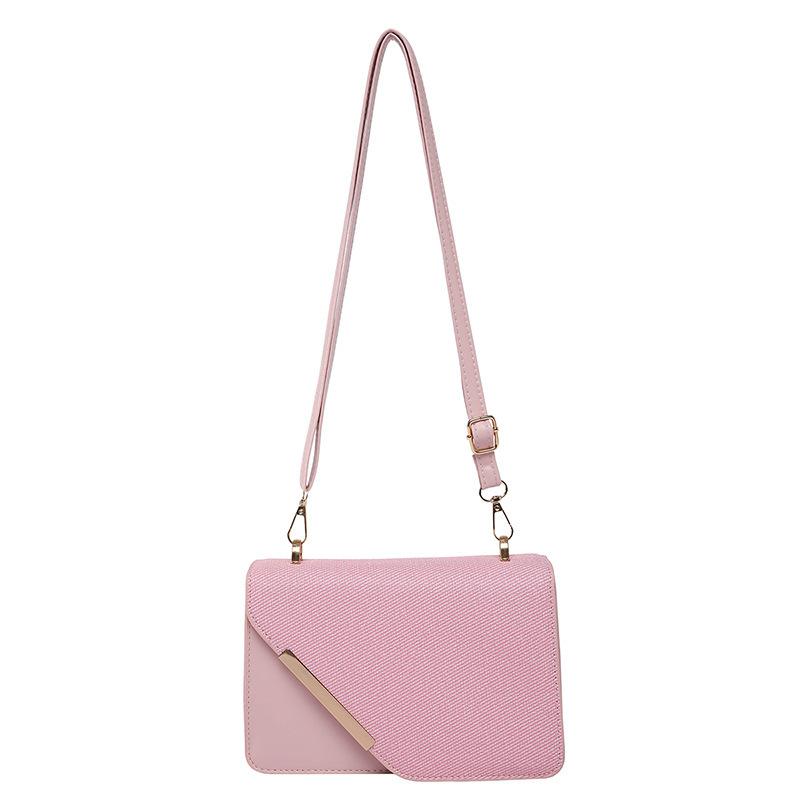 Popular diagonal iron edge portable small square bag women's 2025 winter new fashion chain shoulder bag commuter messenger bag