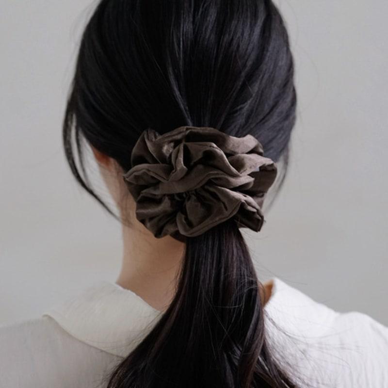 Oar Twin Glossy Scrunchie [Brown]