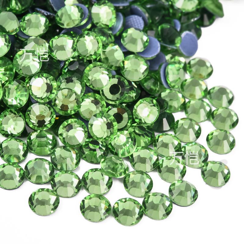 

Green Series Glass Hot Drill, Crystal Hot Melt Adhesive Imitation Austrian Hot Drill Diy Clothing Luggage Rhinestone Jewelry Accessories SS6 1.9-2 1440pcs/bag