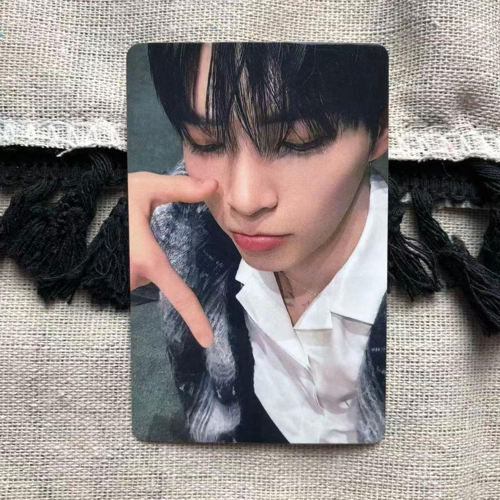 [USED] ZB1 Hanbin "Look Here, Look There" Off-Event B Prize Loser Trading Card