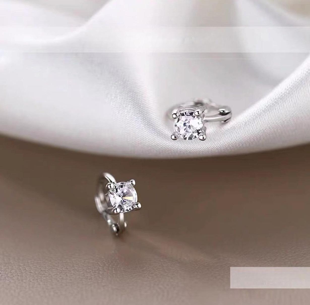 

Female Fashion Personalized Earrings 1 pair of earrings срібний