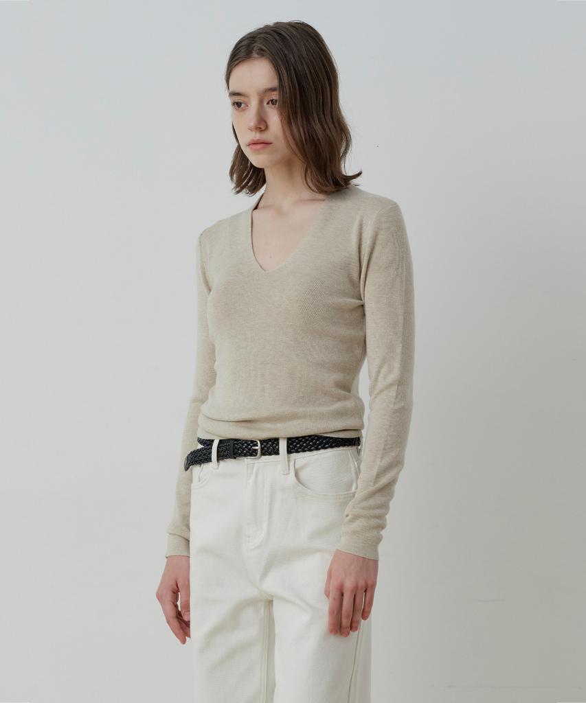LE STUDIO Deep V-Neck Soft Basic Knit (Ot)