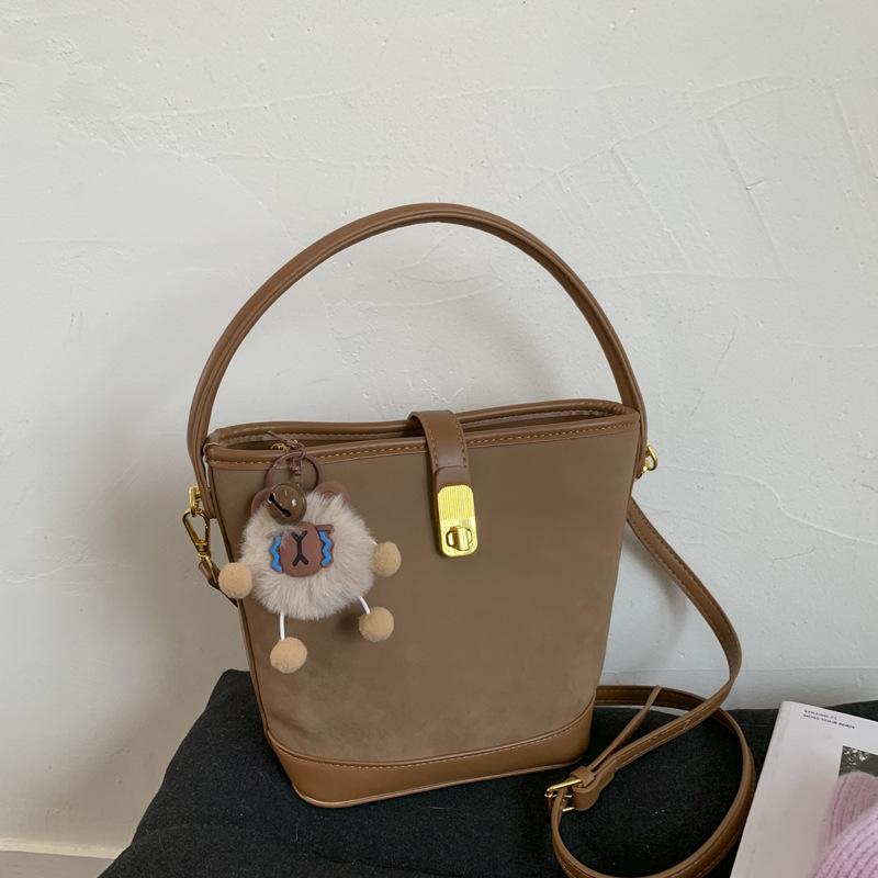 Textured small bag women's new fashion messenger bag versatile retro commuter simple portable bucket bag