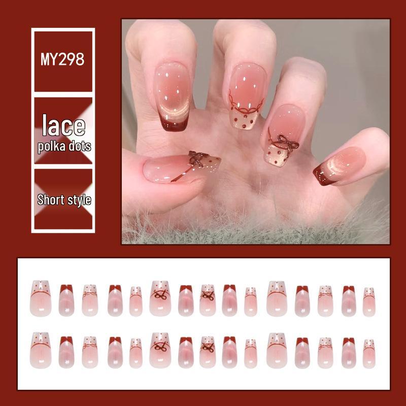 Chasing Light Cat's Eye Crystal Nails: Handmade, Detachable, Flash Diamond Design for Trendy, Stylish Looks.