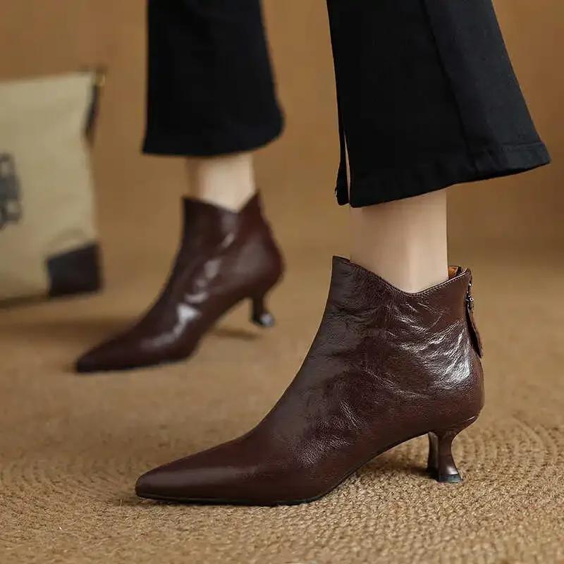 Fashion 2025 Spring Vintage Pointed Toe Women Ankle Boots Fashion Thick Heel Shoes Concise Short Botas De Mujer