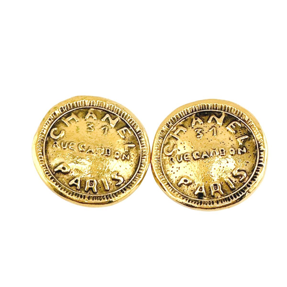 

CHANEL Large circle logo Cambon Earring gold Women Used
