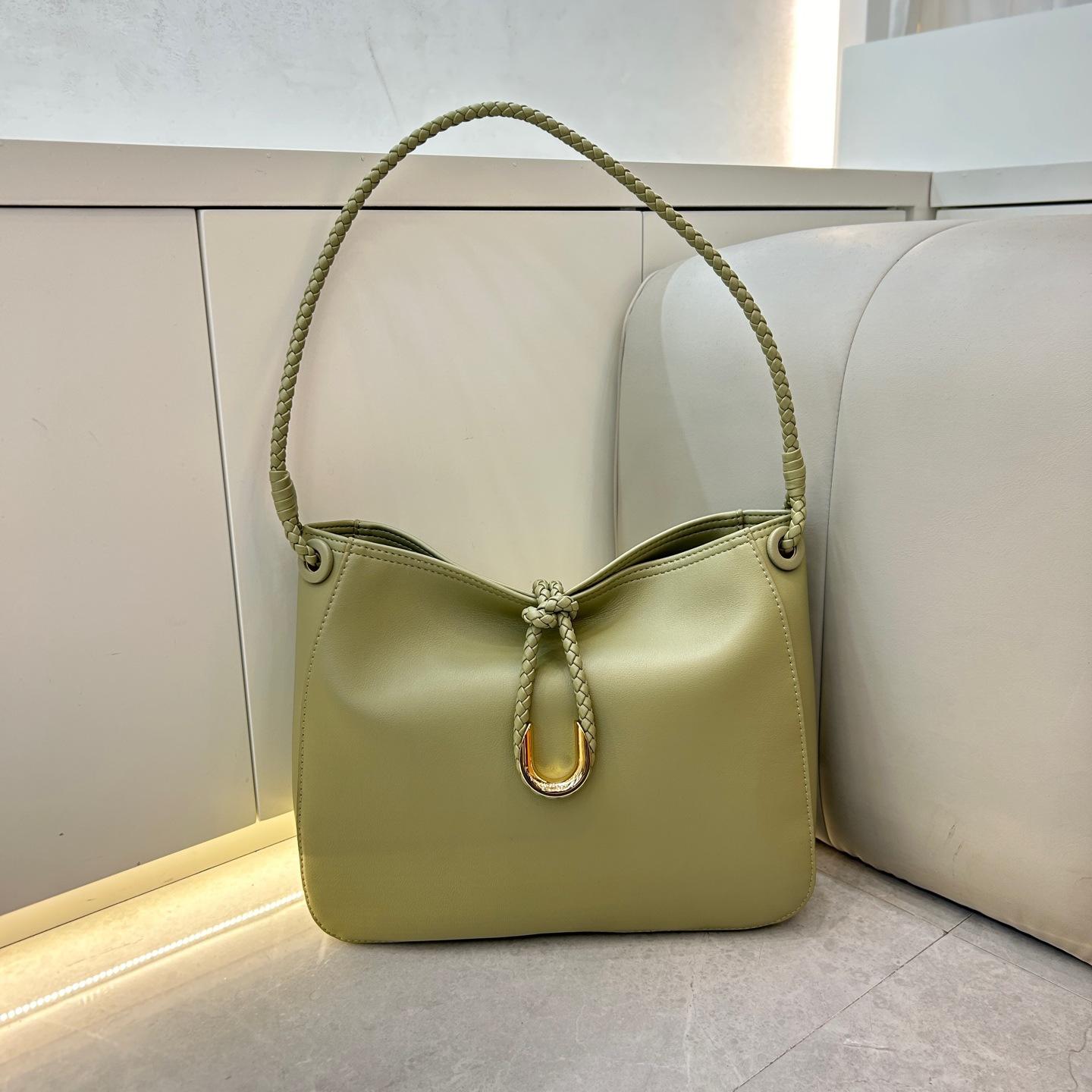 

Новинка ранней весны, нишевый дизайн высокого класса, супермягкая наплечная сумка, модная универсальная сумка-мессенджер для женщин, новая 30*24*85cm