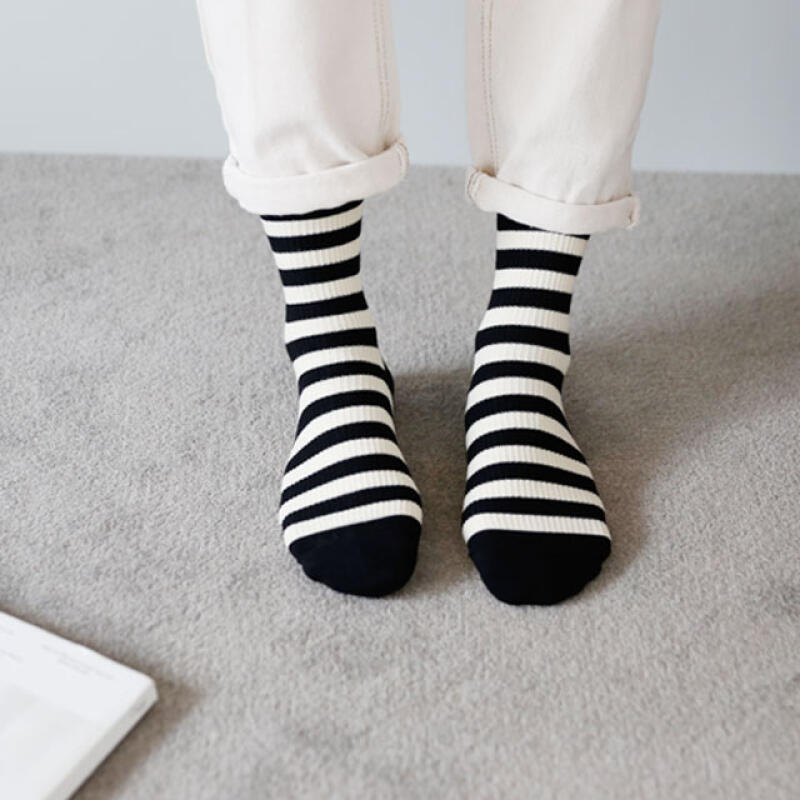 168 Ringle Golji Fashion Women s Socks 3-Pack Navy pink