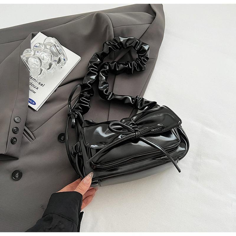 

Niche pleated underarm bag women s new trendy fashion red shoulder bag high-end versatile handbag чёрный