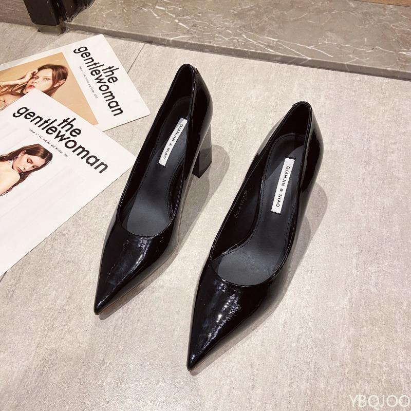 2025 Spring New Comfort Mid Heel Shoes for Women with Fine Heels Elegant Pointed Shoes Bare Color Simple Fashion High Heels