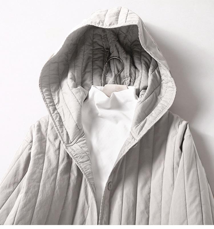 Italienische Damen Europäischer Stil Gerippte Kapuzen-Daunenjacke - Modische High-End Baumwoll-Oberbekleidung