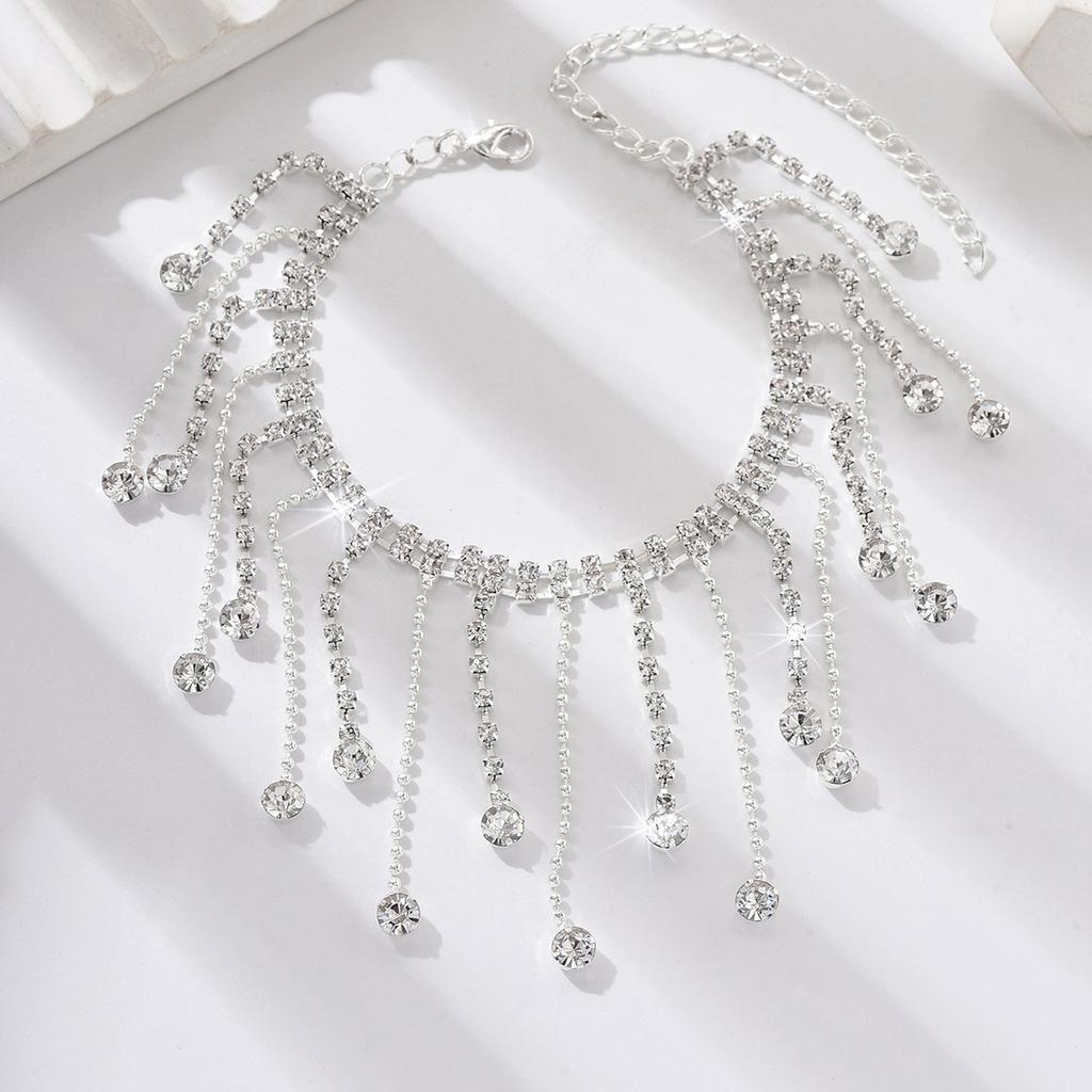 Women's fashionable, lightweight and luxurious tassel ankle chain accessories, designed with geometric tassel accessories