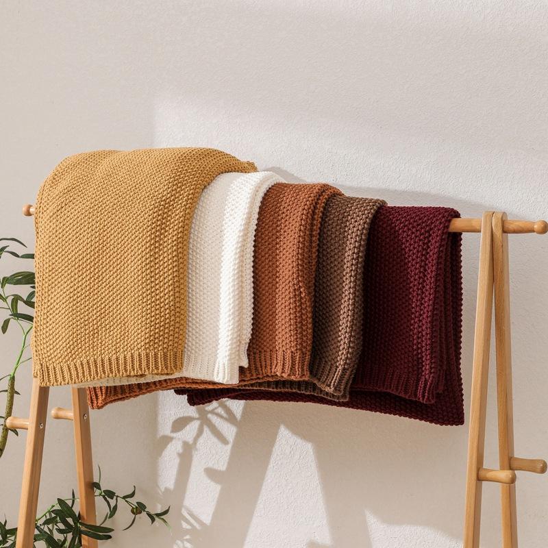 Вязаные декоративные пледы для дивана — фото 7