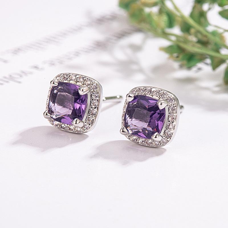 Elegant Purple Diamond Sugar Cube Stud Earrings for Women - Versatile, Luxurious, High-End Fashion Accessories