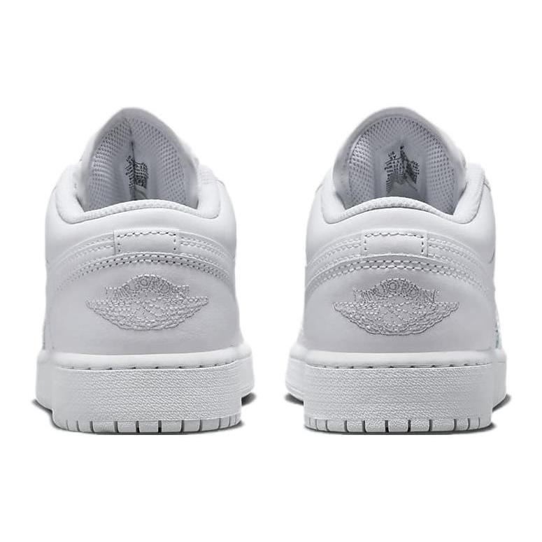 Nové Jordan 1 Low Triple White 2023 GS 553560-136