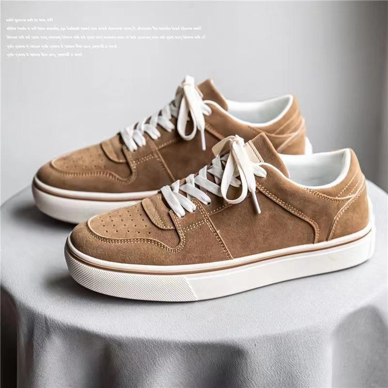 Korean Casual Canvas Shoes Men Thick Bottom Lace Up Sneakers Suede Leather Skateboard Shoes Trend Retro Designer Sneakers Male