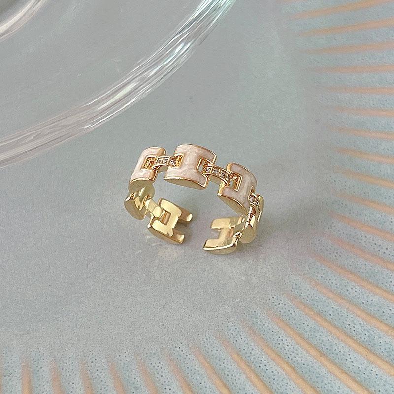 Women's High-End Creamy White Glazed Heart Ring – Fashionable Index Finger Accessory
