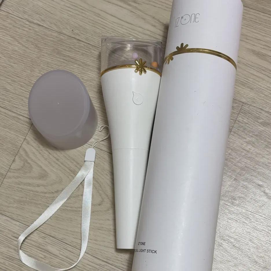 

Светящаяся палочка Iz*one