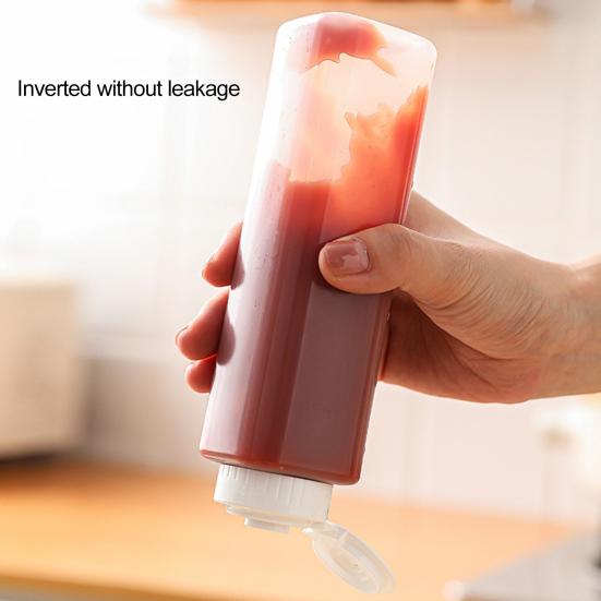 200/300ML Kitchen Spice Bottle Leak-proof Squeeze Design with Visual Scale Flexible Body Condiment Squeeze Bottle